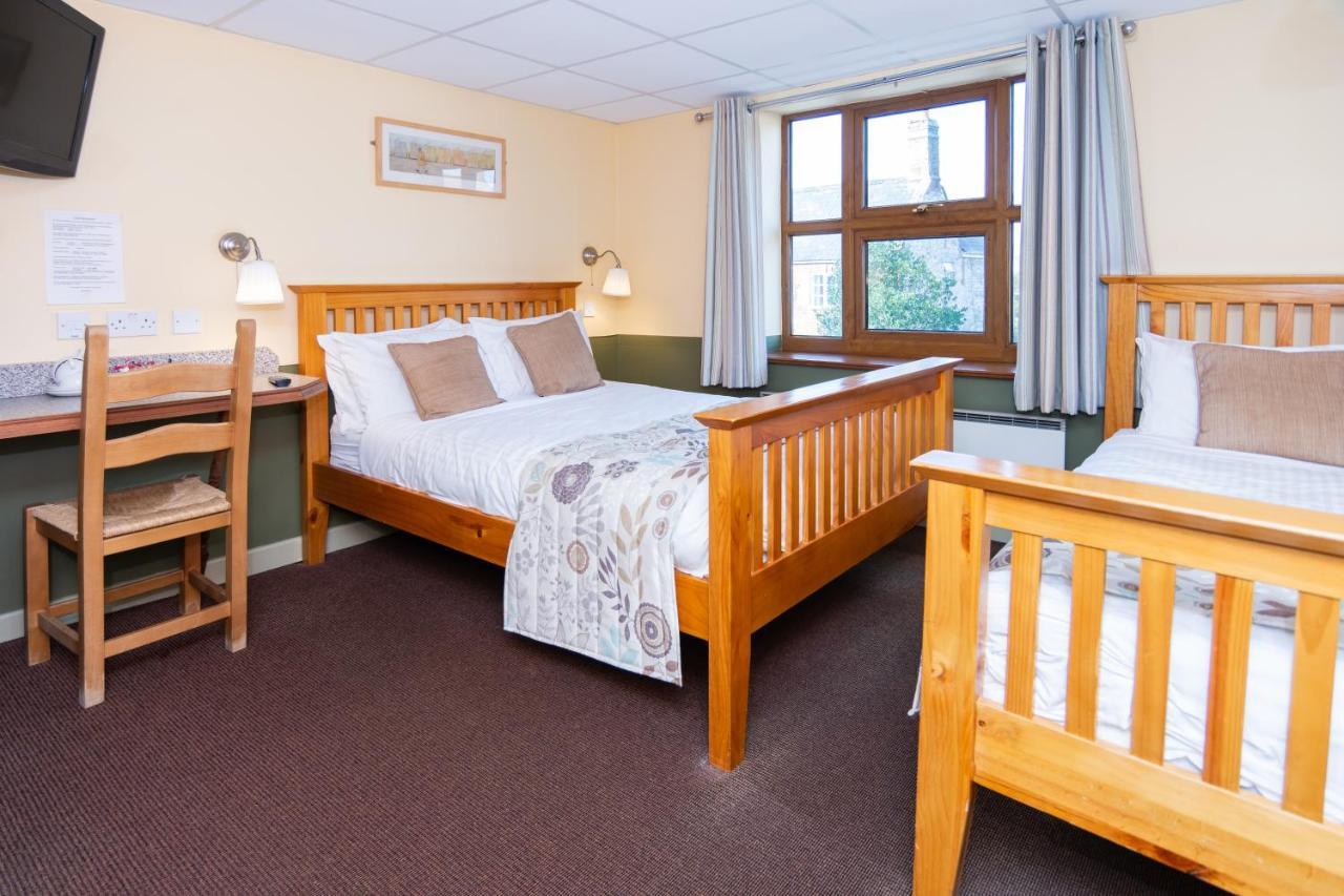 The Half Moon Inn And Country Lodge Yeovil Exteriör bild