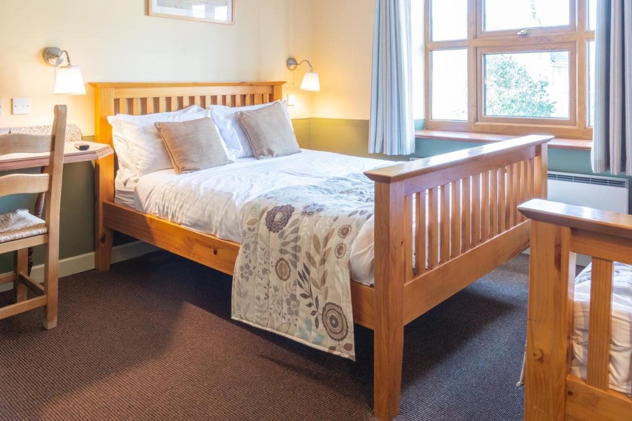 The Half Moon Inn And Country Lodge Yeovil Exteriör bild